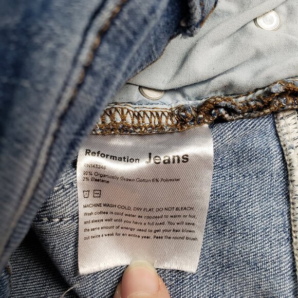 Reformation Jeans Medium Wash Blue Jeans Size 25 Stretch Denim Tapered Leg - Picture 3 of 14